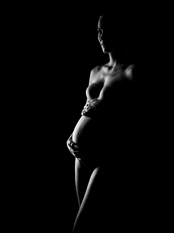 Pregnancy photograph by Jeroen Van Goey